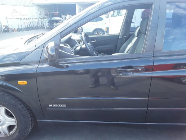 PUERTA DELANTERA IZQUIERDA SSANGYONG KYRON