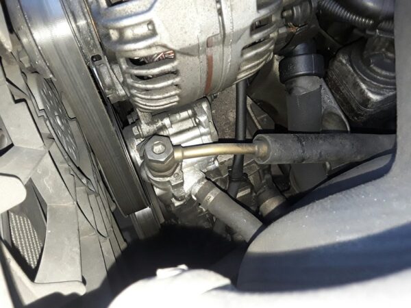 BOMBA DIRECCION AUDI A4 AVANT (8E)