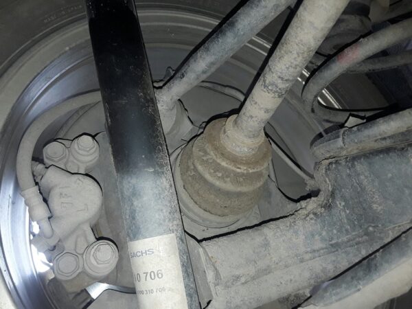 TRANSMISION TRASERA IZQUIERDA TOYOTA RAV4 (A2)