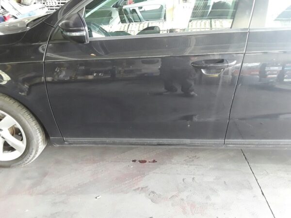 PUERTA DELANTERA IZQUIERDA VOLKSWAGEN PASSAT BERLINA (3C2)