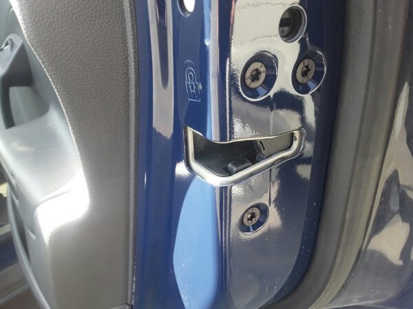 CERRADURA PUERTA TRASERA DERECHA FORD KUGA (CBS)