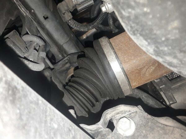 TRANSMISION DELANTERA DERECHA FORD KUGA (CBS)