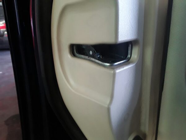 CERRADURA PUERTA DELANTERA IZQUIERDA LEXUS IS (DS2/IS2)