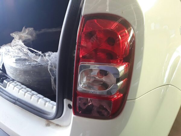 PILOTO TRASERO DERECHO DACIA DUSTER I