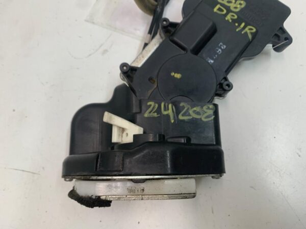 CERRADURA PUERTA TRASERA DERECHA MAZDA 6 BERLINA (GG)