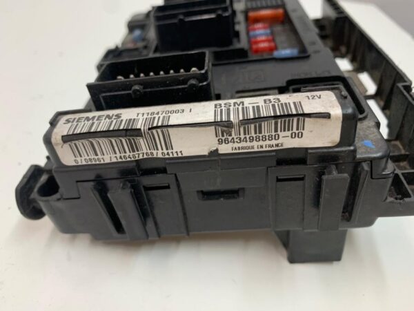 CAJA RELES / FUSIBLES CITROEN C2