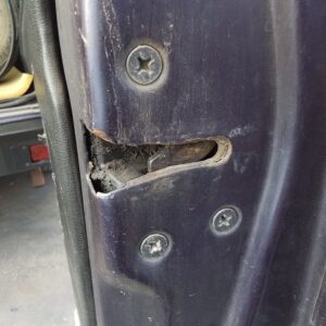 CERRADURA MALETERO / PORTON TATA