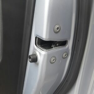 CERRADURA PUERTA DELANTERA DERECHA TOYOTA COROLLA (E15)