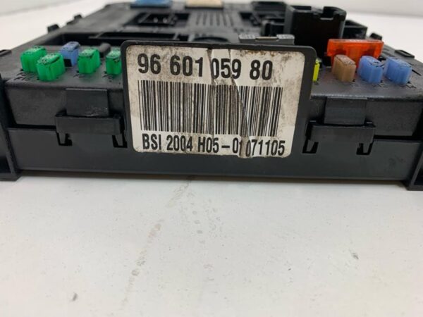 CAJA RELES / FUSIBLES CITROEN C4 BERLINA