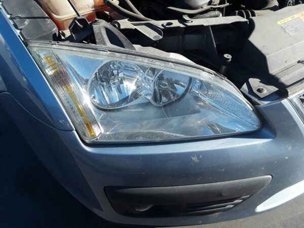 FARO DERECHO FORD FOCUS BERLINA (CAP)