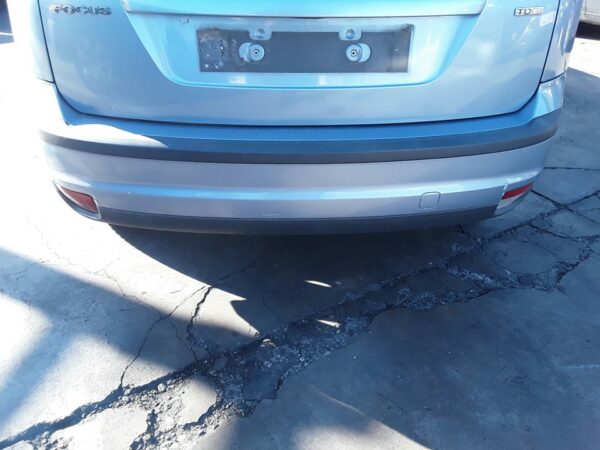 PARAGOLPES TRASERO FORD FOCUS BERLINA (CAP)