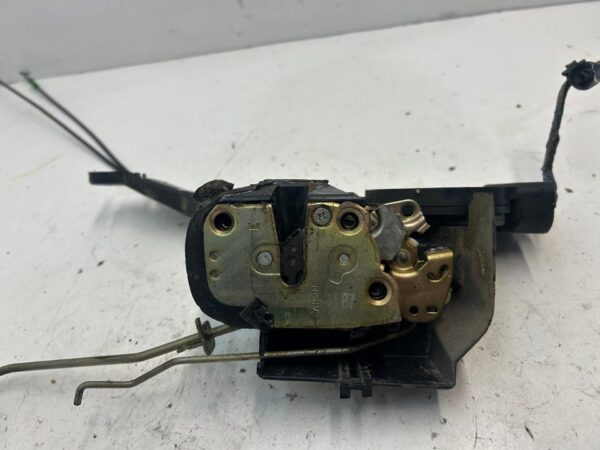 CERRADURA PUERTA DELANTERA IZQUIERDA TOYOTA RAV4 (A2)