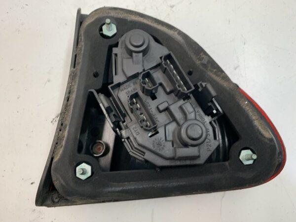 PILOTO TRASERO IZQUIERDO SEAT LEON (1M1)
