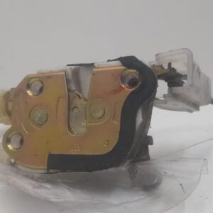 CERRADURA PUERTA DELANTERA DERECHA TOYOTA YARIS (NCP1/NLP1/SCP1)