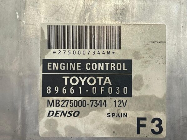 CENTRALITA MOTOR UCE TOYOTA COROLLA VERSO (R1)