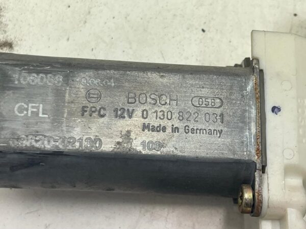 ELEVALUNAS DELANTERO IZQUIERDO TOYOTA COROLLA (E12)