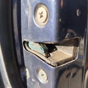 CERRADURA PUERTA DELANTERA IZQUIERDA SUZUKI VITARA (SE/SF/ET)