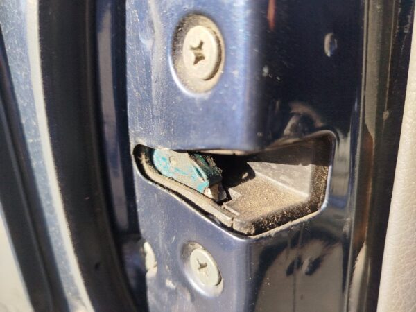 CERRADURA PUERTA DELANTERA IZQUIERDA SUZUKI VITARA (SE/SF/ET)