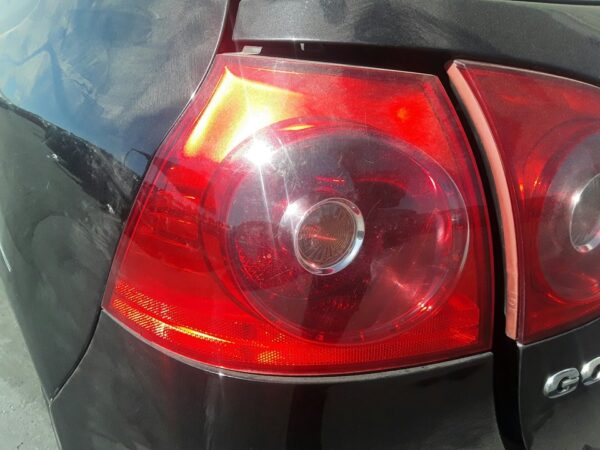 PILOTO TRASERO IZQUIERDO VOLKSWAGEN GOLF V (1K1)(10.2003)