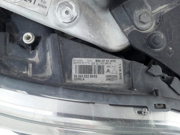 FARO DERECHO CITROEN C4 BERLINA