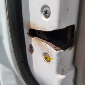 CERRADURA PUERTA DELANTERA IZQUIERDA NISSAN TERRANO II (R20)
