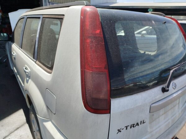 PILOTO TRASERO IZQUIERDO NISSAN X-TRAIL (T30)