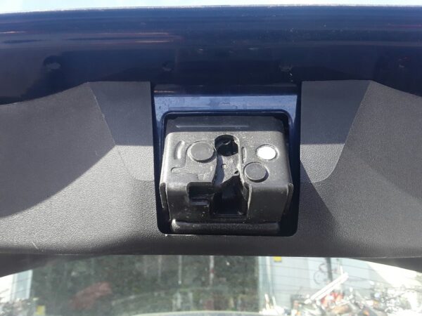 CERRADURA MALETERO / PORTON TOYOTA AURIS (E15)