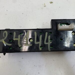 MANDO ELEVALUNAS DELANTERO IZQUIERDO HYUNDAI I30 (FD)