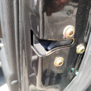 CERRADURA PUERTA DELANTERA DERECHA SSANGYONG REXTON
