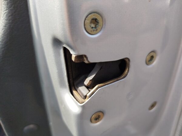 CERRADURA PUERTA DELANTERA DERECHA CITROEN C5 BERLINA