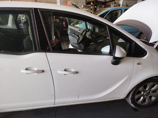 PUERTA DELANTERA DERECHA OPEL MERIVA B