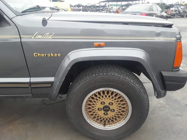 ALETA DELANTERA DERECHA JEEP CHEROKEE (J)