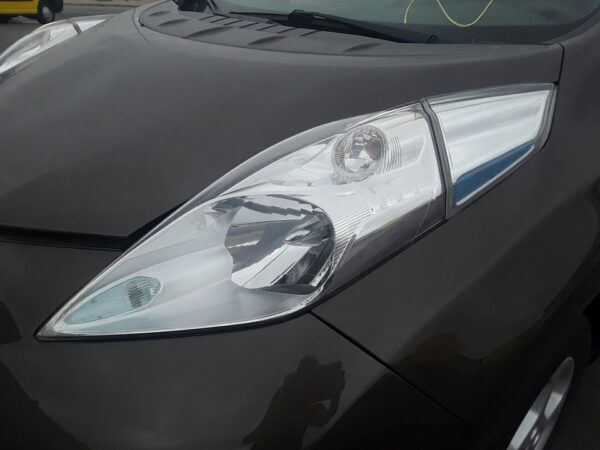 FARO IZQUIERDO NISSAN LEAF (ZE0)