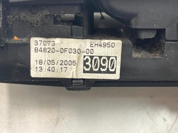 MANDO ELEVALUNAS DELANTERO IZQUIERDO TOYOTA COROLLA VERSO (R1)