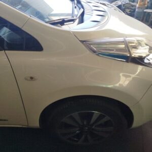 ALETA DELANTERA DERECHA NISSAN LEAF (ZE0)