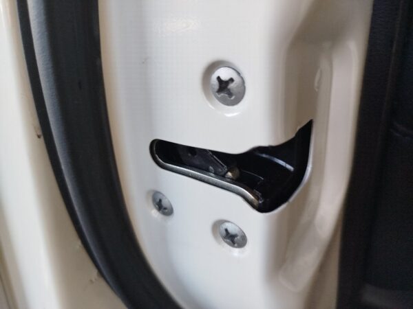CERRADURA PUERTA DELANTERA IZQUIERDA NISSAN LEAF (ZE0)