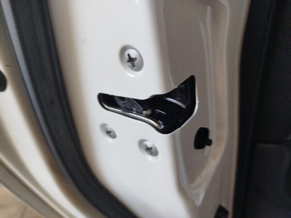 CERRADURA PUERTA TRASERA IZQUIERDA NISSAN LEAF (ZE0)