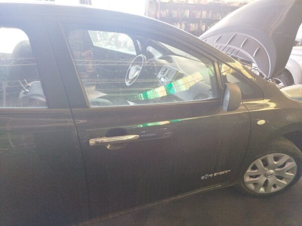 PUERTA DELANTERA DERECHA NISSAN LEAF (ZE0)