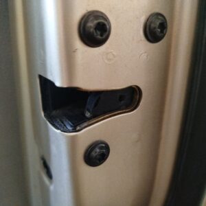 CERRADURA PUERTA DELANTERA DERECHA SSANGYONG KYRON