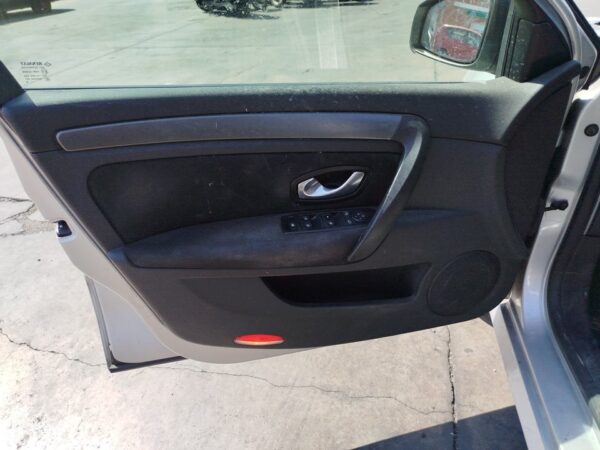 ELEVALUNAS DELANTERO IZQUIERDO RENAULT LAGUNA III BERLINA