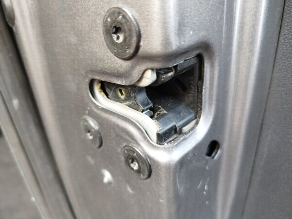 CERRADURA PUERTA TRASERA IZQUIERDA RENAULT FLUENCE