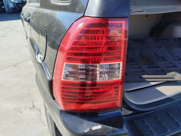 PILOTO TRASERO IZQUIERDO KIA SPORTAGE (KM)