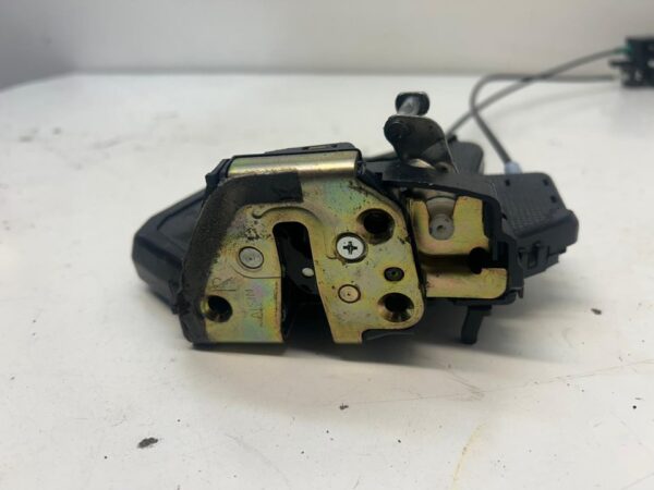 CERRADURA PUERTA TRASERA DERECHA TOYOTA COROLLA (E12)