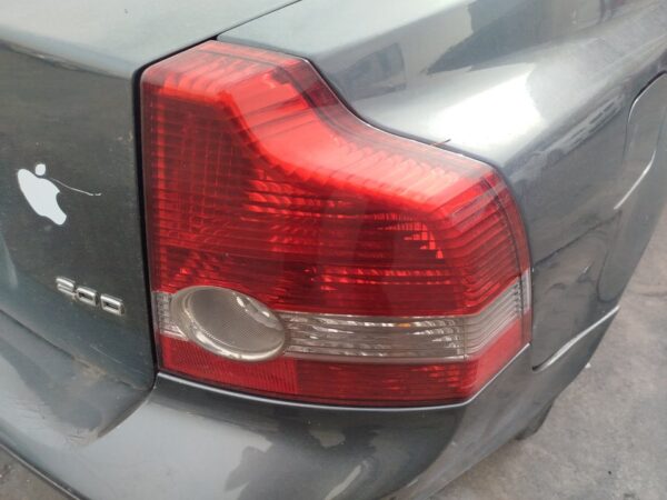 PILOTO TRASERO DERECHO VOLVO S40 BERLINA