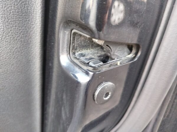 CERRADURA PUERTA DELANTERA DERECHA VOLKSWAGEN PASSAT VARIANT (3C5)