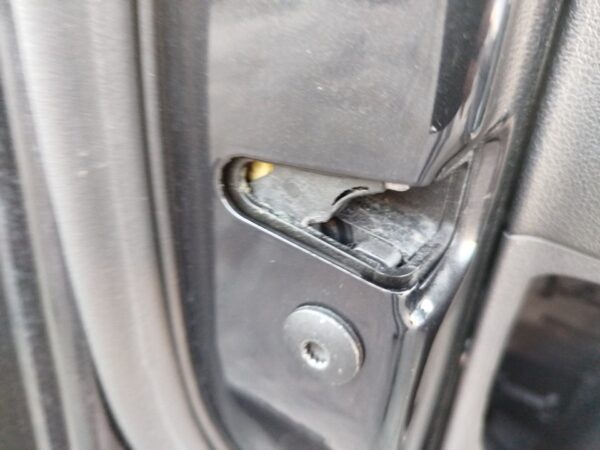 CERRADURA PUERTA DELANTERA IZQUIERDA VOLKSWAGEN PASSAT VARIANT (3C5)