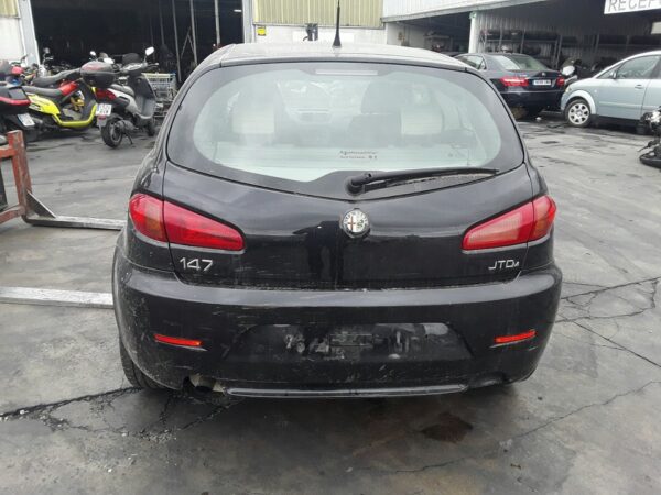 PILOTO TRASERO DERECHO ALFA ROMEO 147 (190) - Imagen 3