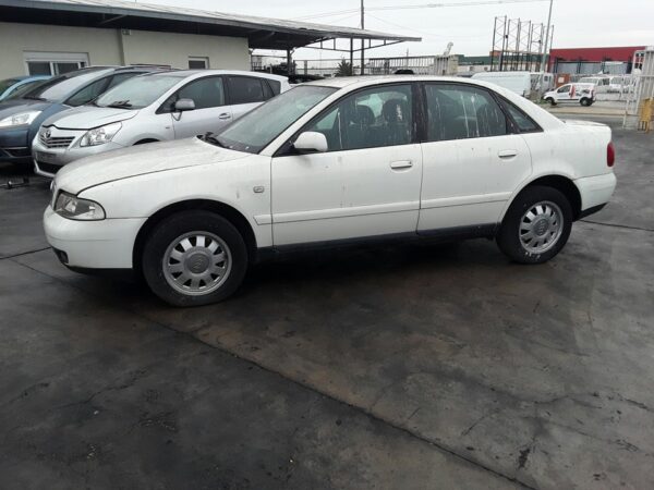 FARO IZQUIERDO AUDI A4 BERLINA (B5) - Imagen 5
