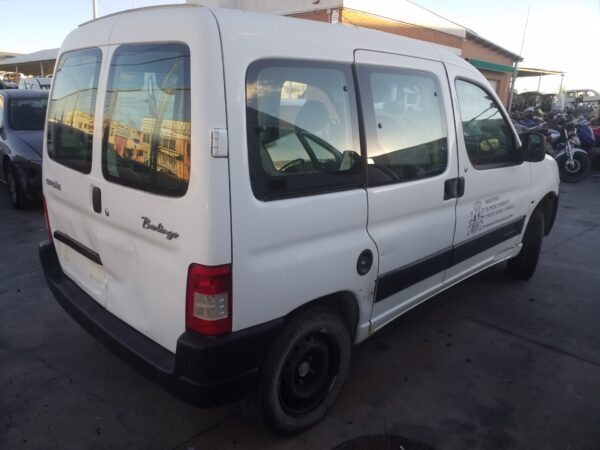 PARAGOLPES TRASERO CITROEN BERLINGO COMBI - Imagen 5