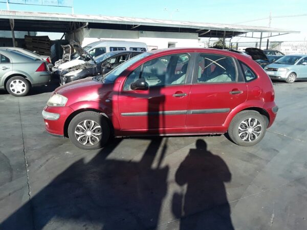 CAJA RELES / FUSIBLES CITROEN C3 - Imagen 3